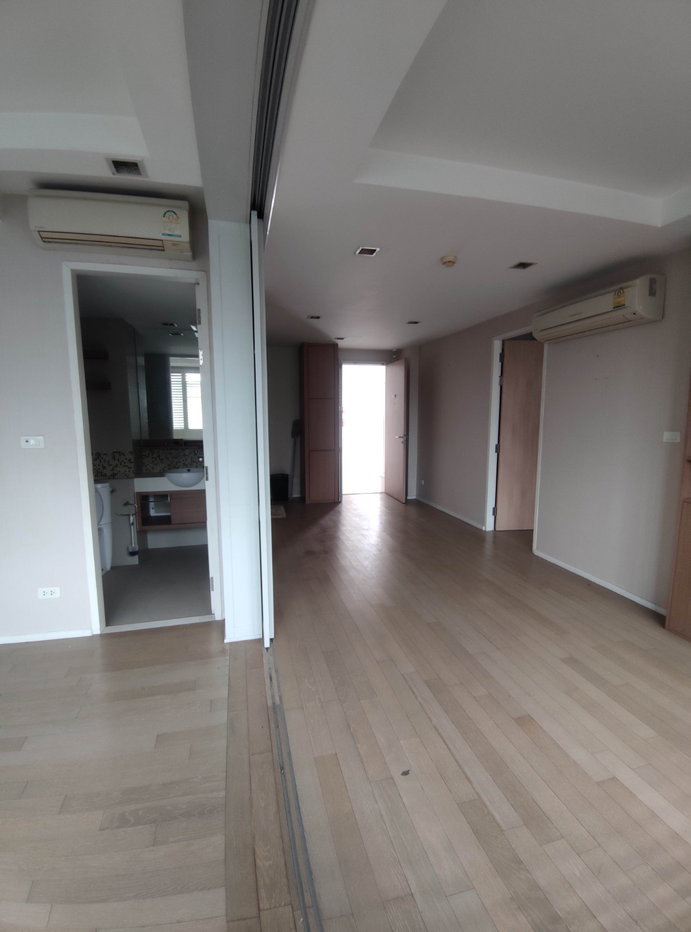 picture Property for Sale: Abstracts Sukhumvit 66/1 The Moon Building: B - 8/13