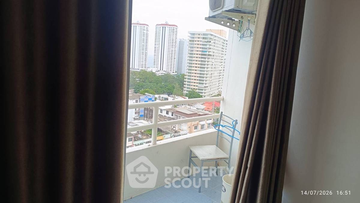 picture Well-Priced 1-BR 32 Sqm On 11th Floor, View Talay 1, Jomtien (ID 3097132) - 15/16