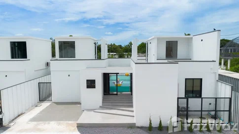 Stunning New Luxury Private Pool villa 4 Bedroom 5 bathroom 6590973