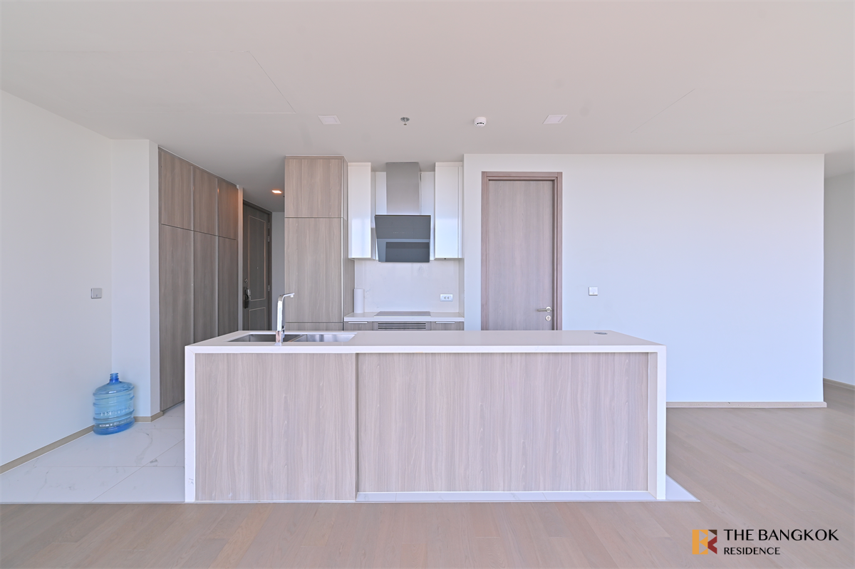 รูป คอนโด Luxury ราคาพิเศษ เซอเลส อโศก ใกล้ BTS สถานีอโศก - รูปที่ 5/10
