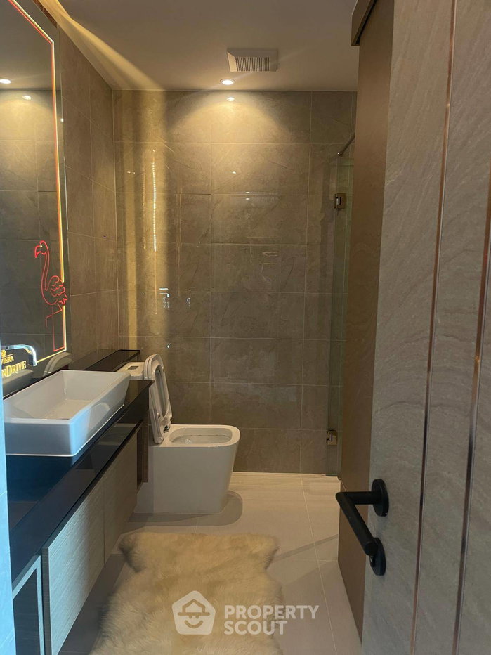picture Pet-Friendly 1-BR Condo At The Riviera Ocean Drive, High-Floor (ID 2658726) - 16/19