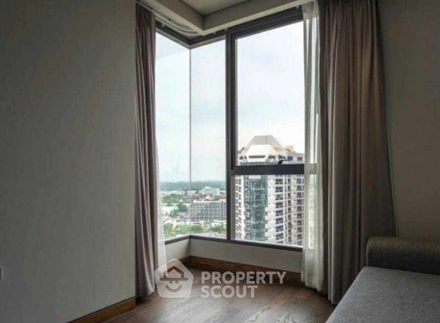 picture 2-BR Condo At The Lumpini 24, 22nd Floor Near BTS Phrom Phong (ID 3096923) - 3/5