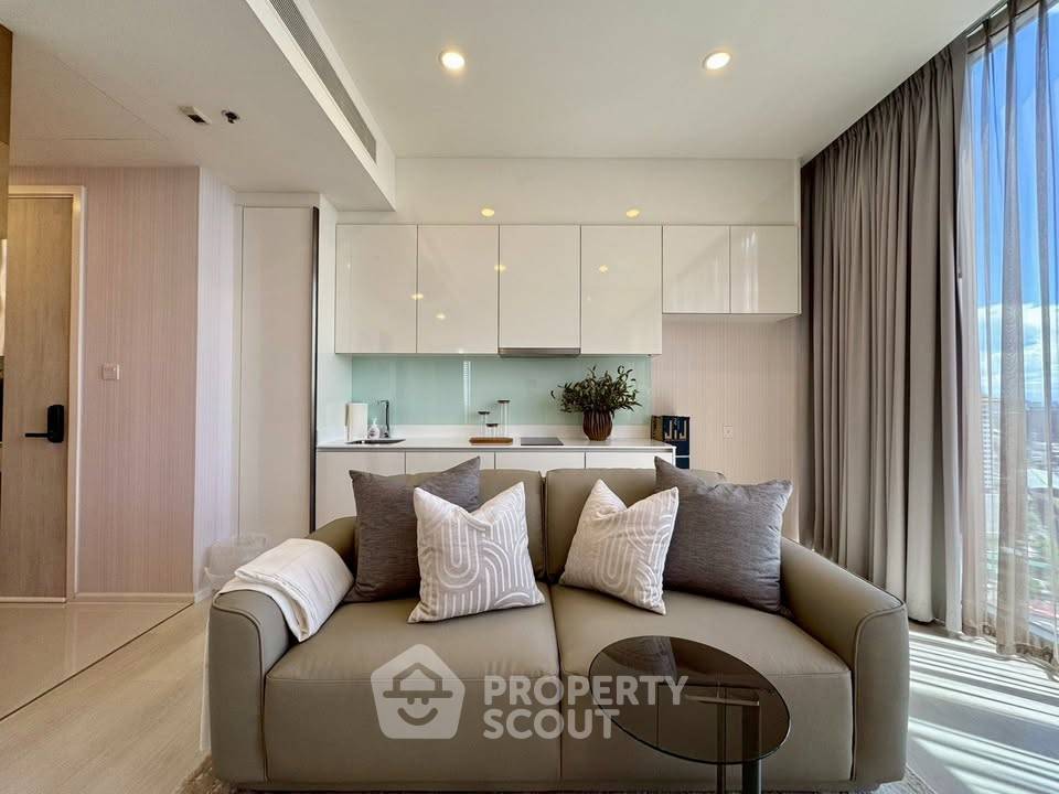 picture High-Floor 2-BR 48 Sqm At Mazarine Ratchayothin 90m to BTS Ratchayothin (ID 3095704) - 5/17