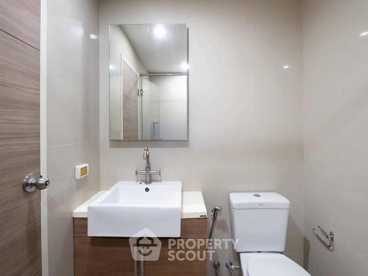 รูป ใกล้ BTS วงเวียนใหญ่ 100 ม. คอนโด 1 ห้องนอน 50 ตร.ม. Hive Taksin ชั้น 11 (ID 3000643) - รูปที่ 6/16