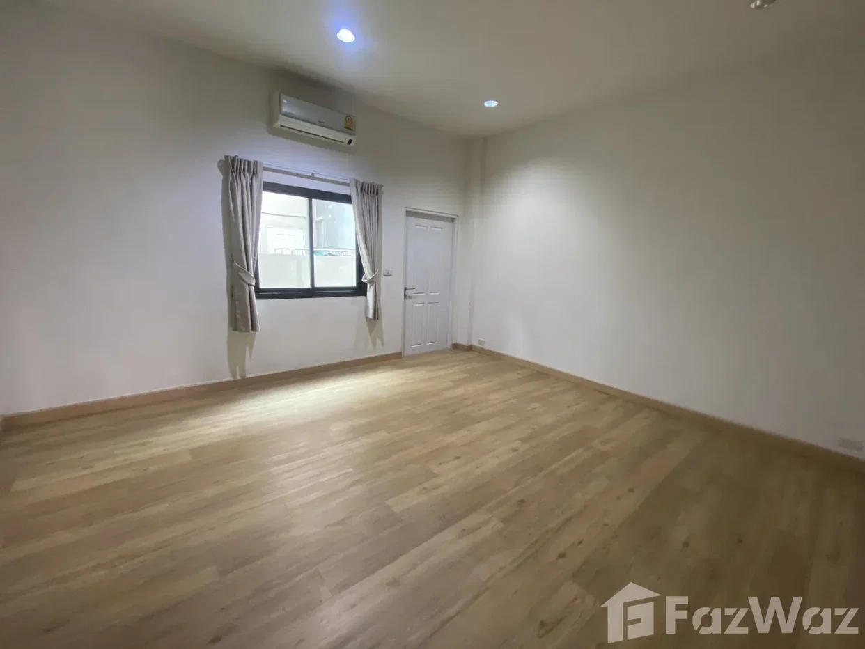 picture 6 Bedroom Townhouse for rent at Chic District Ram 53 6578456 - 8/30