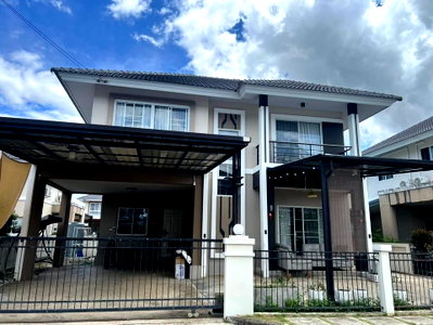 Houses for rent San Sai Provincial Electricity Authority : Two-story detached house for rent in Kanjanakanok Ville 17, fully furnished with appliances. Excellent location near Chiang Mai-Chiang Rai road. RH-34