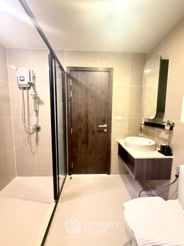 picture 1-BR Condo At XT Huaikhwang, 100m to MRT Huai Khwang (ID 3005858) - 10/14