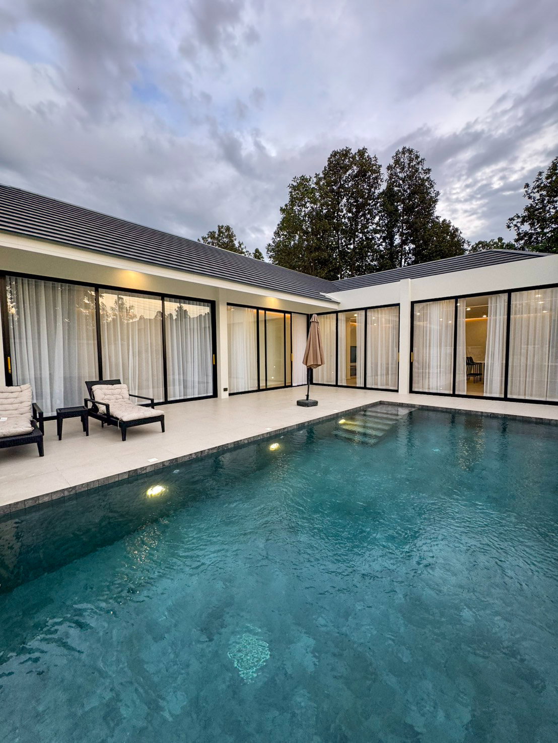 Luxury Single-Storey Pool Villa for Sale