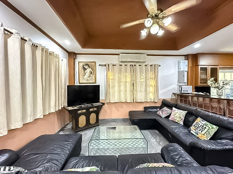 รูป House for Sale Chaiyapruek Jomtien 5Bedroom Private Pool - รูปที่ 1/14