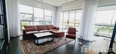 Penthouse condominium 3 6591733