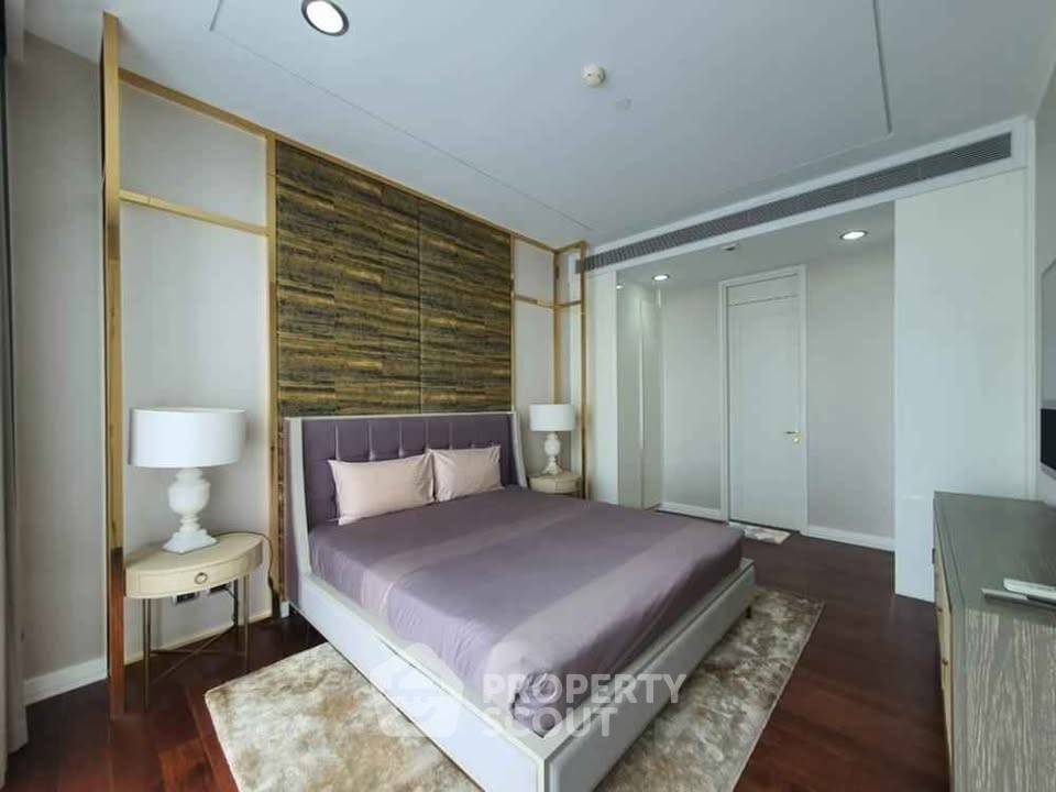 picture Pet-Friendly 3-BR 197 Sqm Condo Near BTS Phrom Phong, Marque Sukhumvit (ID 3096223) - 8/11