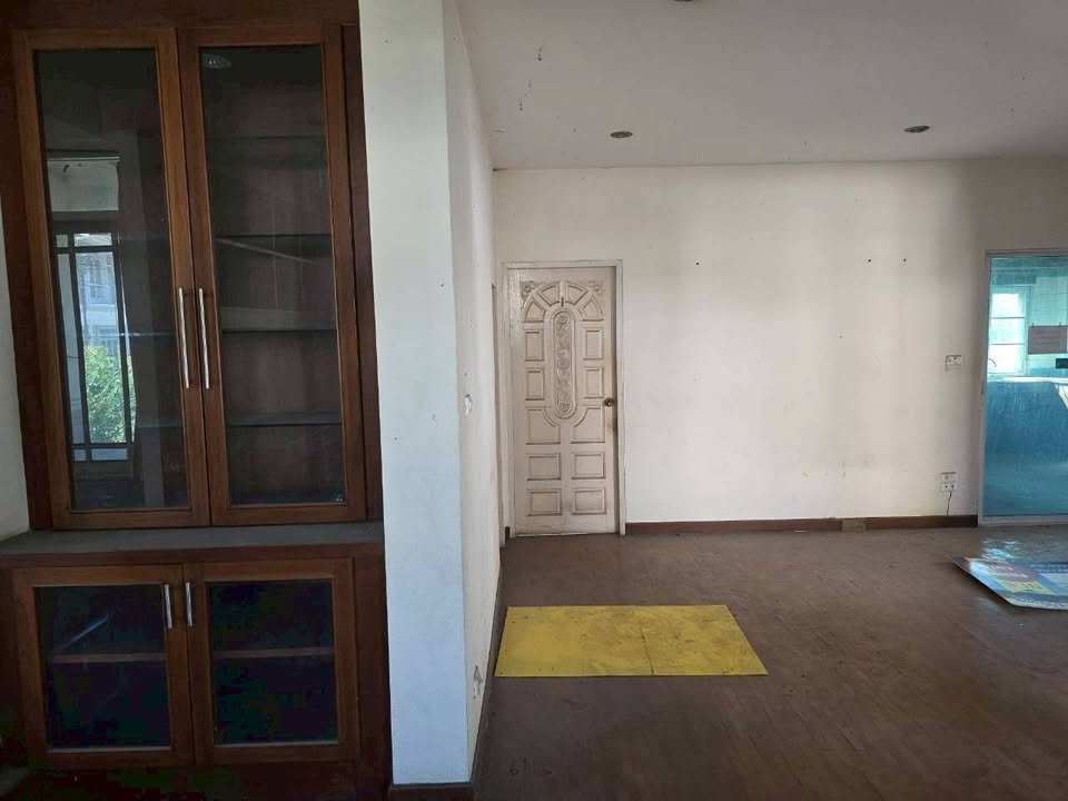 รูป 🏠 ขายบ้านเดี่ยว 2 ชั้น หลังมุม ในหมู่บ้านเอ็มเพอเร่อร์ 2 (ต.ฟ้าฮ่าม อ.เมืองเชียงใหม่) T.063-6649056 - รูปที่ 15/19