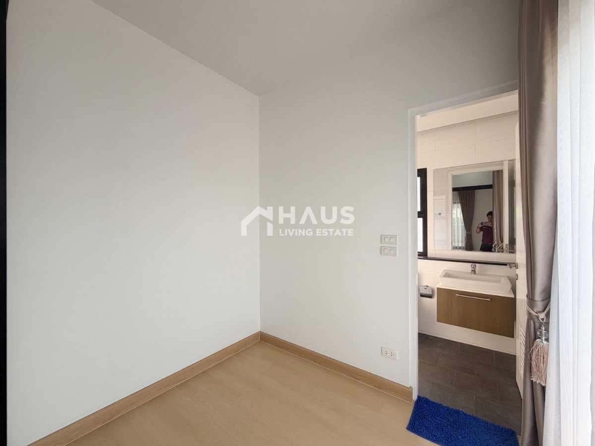 picture Zerene Petchkasem - Phutthamonthon Sai 3 / 4 Bedrooms #HPHU062 - 16/27