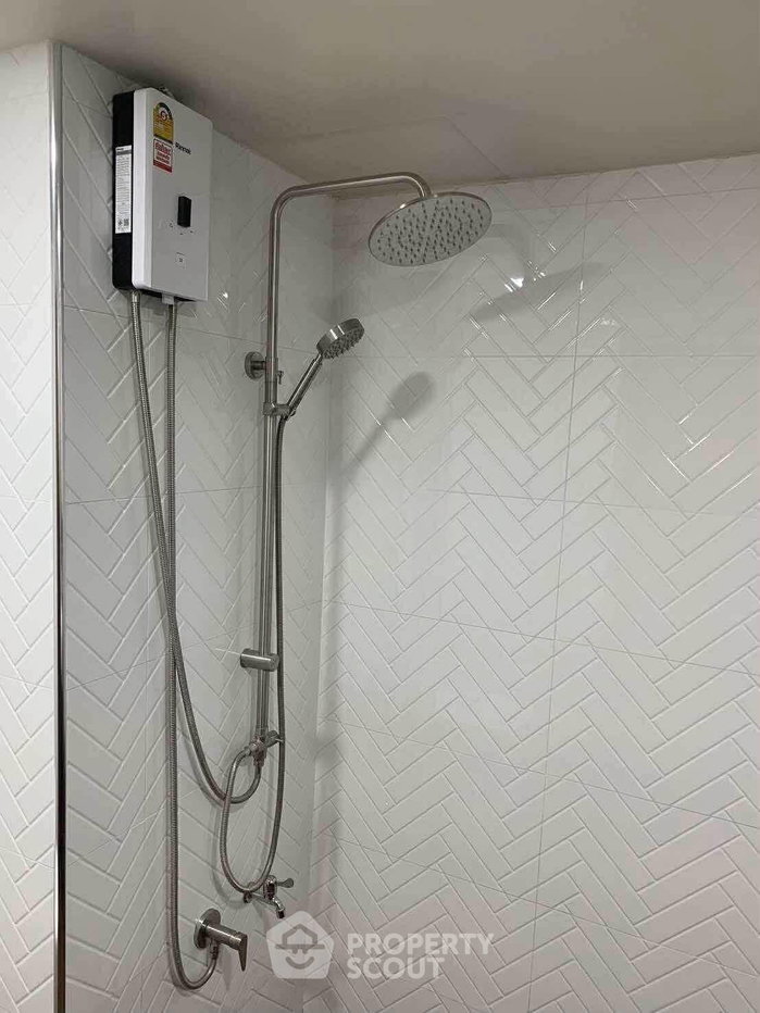 picture 1-BR 40 Sqm On 23rd Floor At Sukhumvit Suite Near BTS Nana (ID 3072516) - 9/12