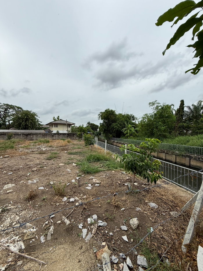 รูป 🏠 ขายที่ดิน : ที่ดิน 3 แปลงติดกัน ซอยนวลจันทร์ 56 รหัสทรัพย์ | 📌LNP-H1092 - รูปที่ 5/9