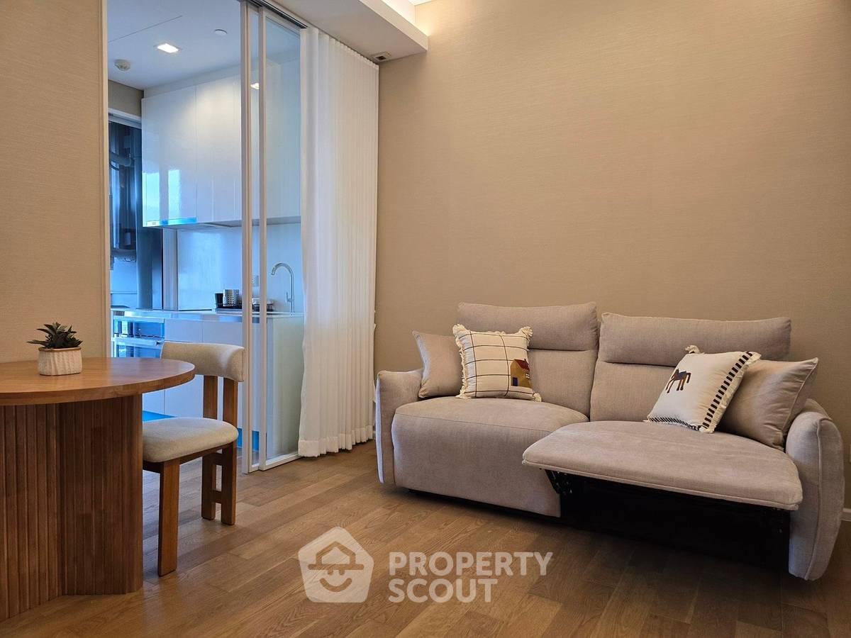 picture High-Floor 1-BR 35 Sqm At The Saint Residences, 100m To MRT Phahon Yothin (ID 3094054) - 6/10