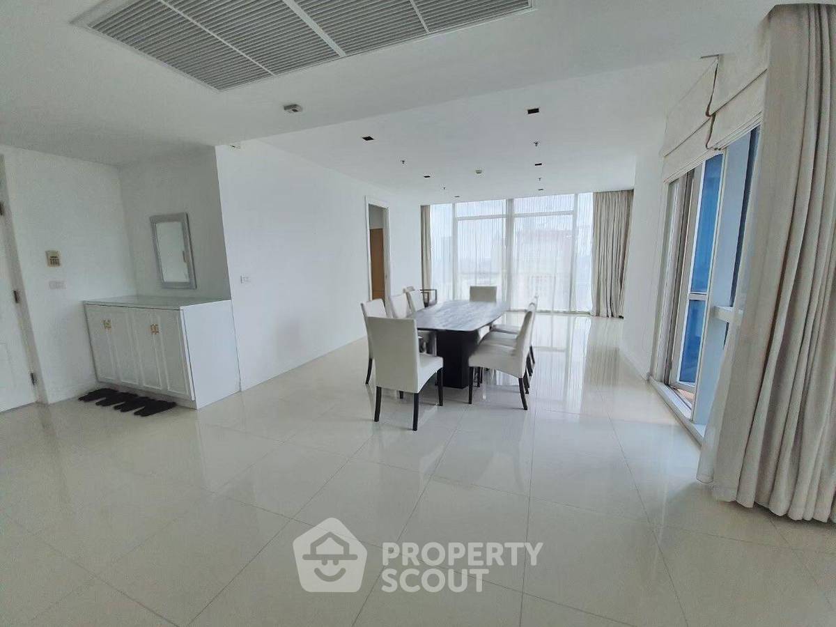 รูป คอนโด 4 ห้องนอน 294 ตร.ม. ชั้น 35 ที่ Athenee Residence ใกล้ BTS เพลินจิต 200 ม. (ID 3095034) - รูปที่ 3/10