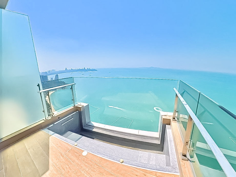 picture AROM WONGAMAT Condo for Rent Studio High Floor Sea View - 7/9