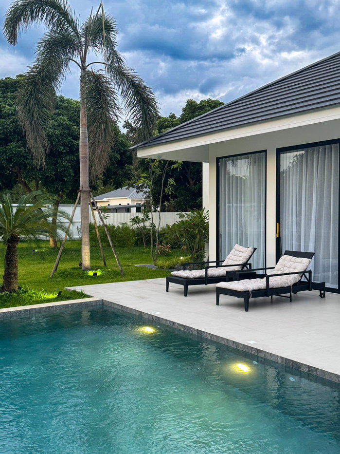 picture Luxury Single-Storey Pool Villa for Sale - 22/22