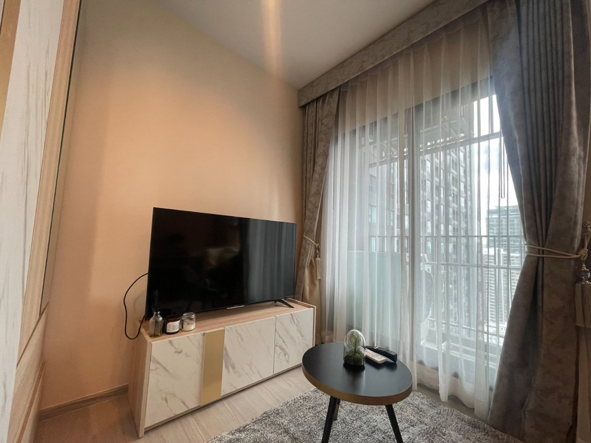 รูป 🌳🌳For rent Life Asoke rama9🌳🌳 ห้องสวย พร้อมอยู่ แต่งสวย จัดเต็ม มีหลายห้องให้เลือกชม ID LINE : @190evxgl - รูปที่ 1/10