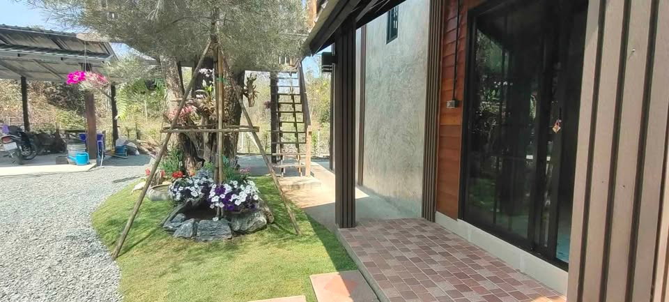 รูป 🏡 บ้านใหม่สไตล์คาเฟ่! วิวสวย บรรยากาศดี ดอยสะเก็ด ราคาหลักล้าน! T. 063-6649056 - รูปที่ 13/13