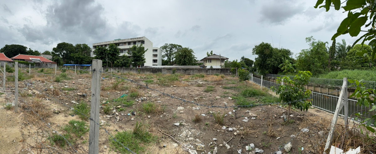 รูป 🏠 ขายที่ดิน : ที่ดิน 3 แปลงติดกัน ซอยนวลจันทร์ 56 รหัสทรัพย์ | 📌LNP-H1092 - รูปที่ 3/9