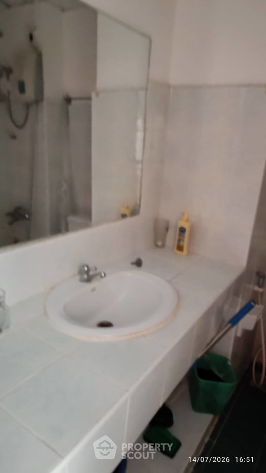picture Well-Priced 1-BR 32 Sqm On 11th Floor, View Talay 1, Jomtien (ID 3097132) - 10/16