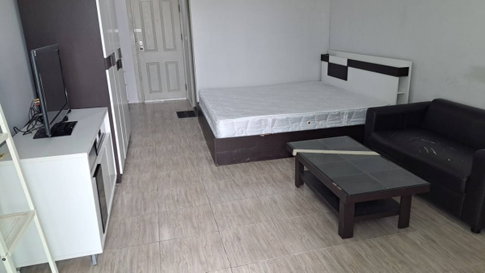 8,000 baht/month studio Regent home13 Sukhumvit 93 BTS Bangchak