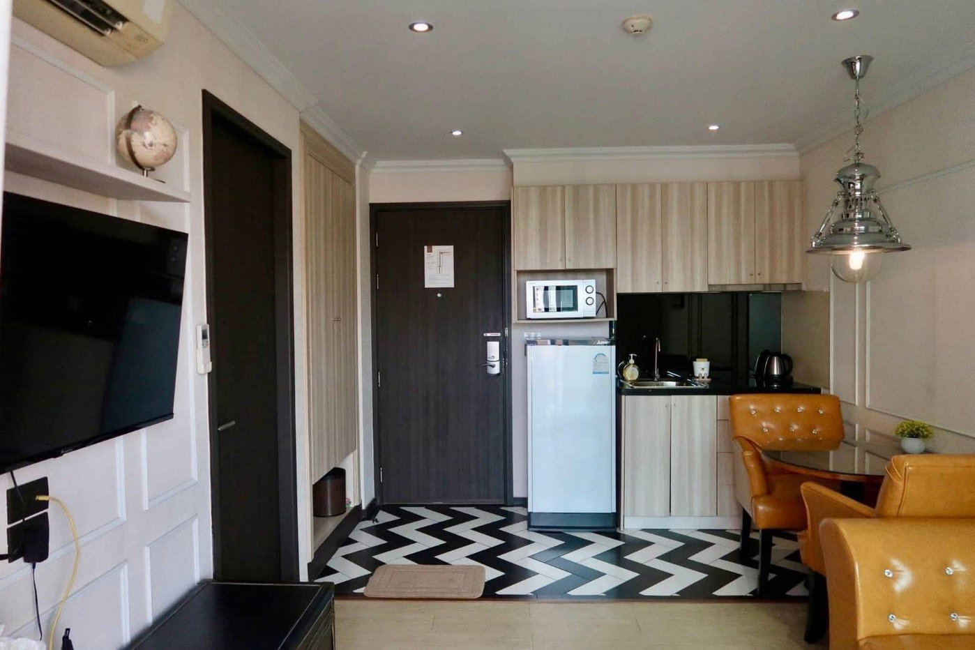 picture Venetian Signature Condo Resort Pattaya for Rent - 4/12
