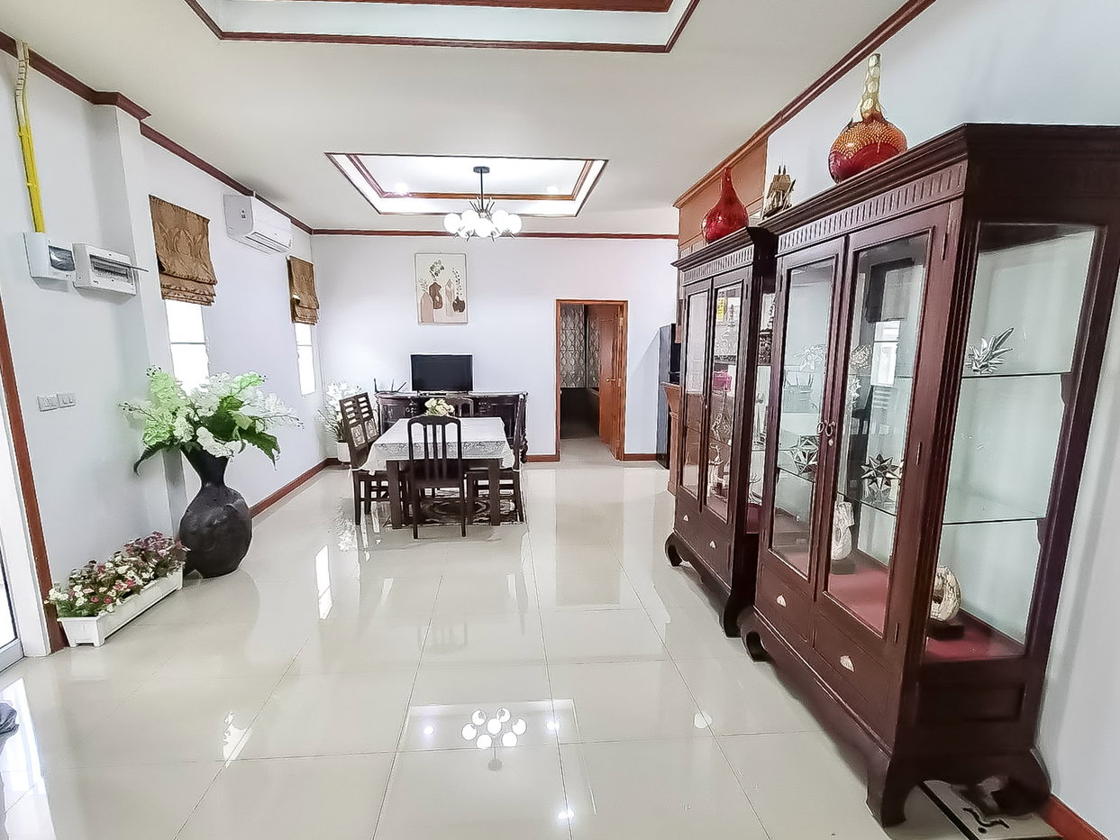 รูป Luxury Pool Villa for Rent Huay Yai East Pattaya 5Bedroom - รูปที่ 3/16