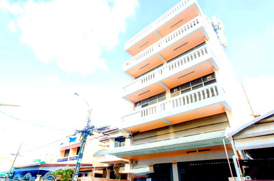Shophouses for sale Huai Khwang : CB052, Commercial Building for sale 6 Br, Ratchada-Huai Khwang.