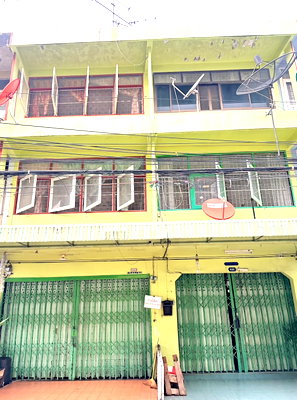 Shophouses for sale การไฟฟ้าฝ่ายผลิตแห่งประเทศไทย : For Sale  3-Storey Commercial Building in a Prime Location Near MRT Sirindhorn