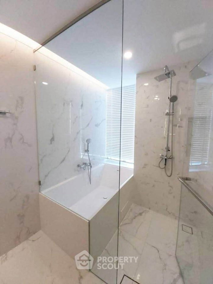 picture Well-Priced 2-BR 75 Sqm Siamese Exclusive Queens Near MRT Queen Sirikit (100m) (ID 3096688) - 7/7