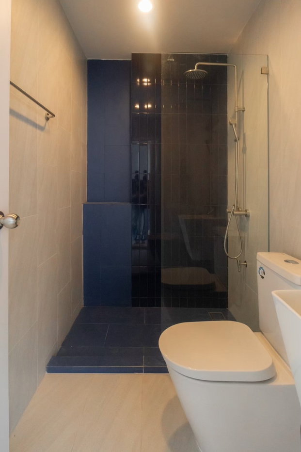 picture Modern 2-Storey Townhome for Sale - 16/20
