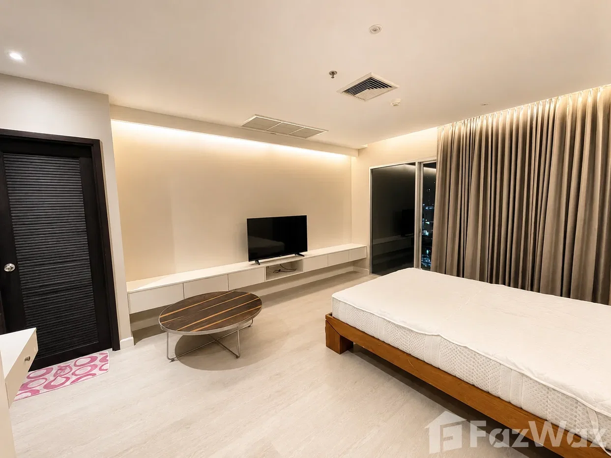 รูป คอนโดหายาก 206 ตร.ม. ชั้นสูง ใกล้ MRT ลาดพร้าว | พื้นที่กว้างพิเศษ พร้อม Walk-In Closet และงานตกแต่งพรีเมียม 1625906 - รูปที่ 5/12