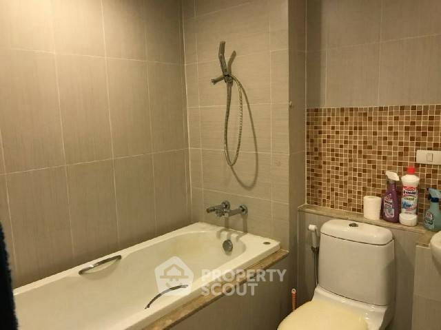 picture 1-BR Condo At The Alcove Sukhumvit 49, 2nd Floor Near BTS Phrom Phong (ID 3096991) - 7/8