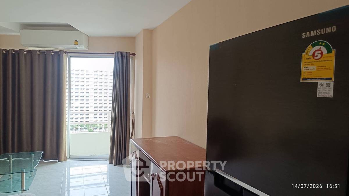 picture Well-Priced 1-BR 32 Sqm On 11th Floor, View Talay 1, Jomtien (ID 3097132) - 8/16