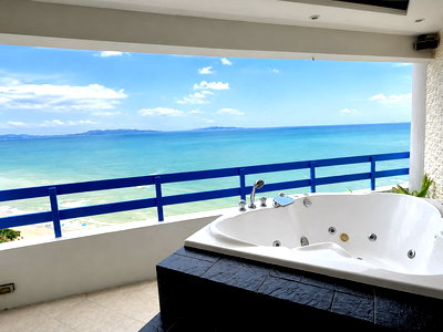 ขายคอนโด : Jomtien Plaza Condotel Luxury Duplex Penthouse for Sale