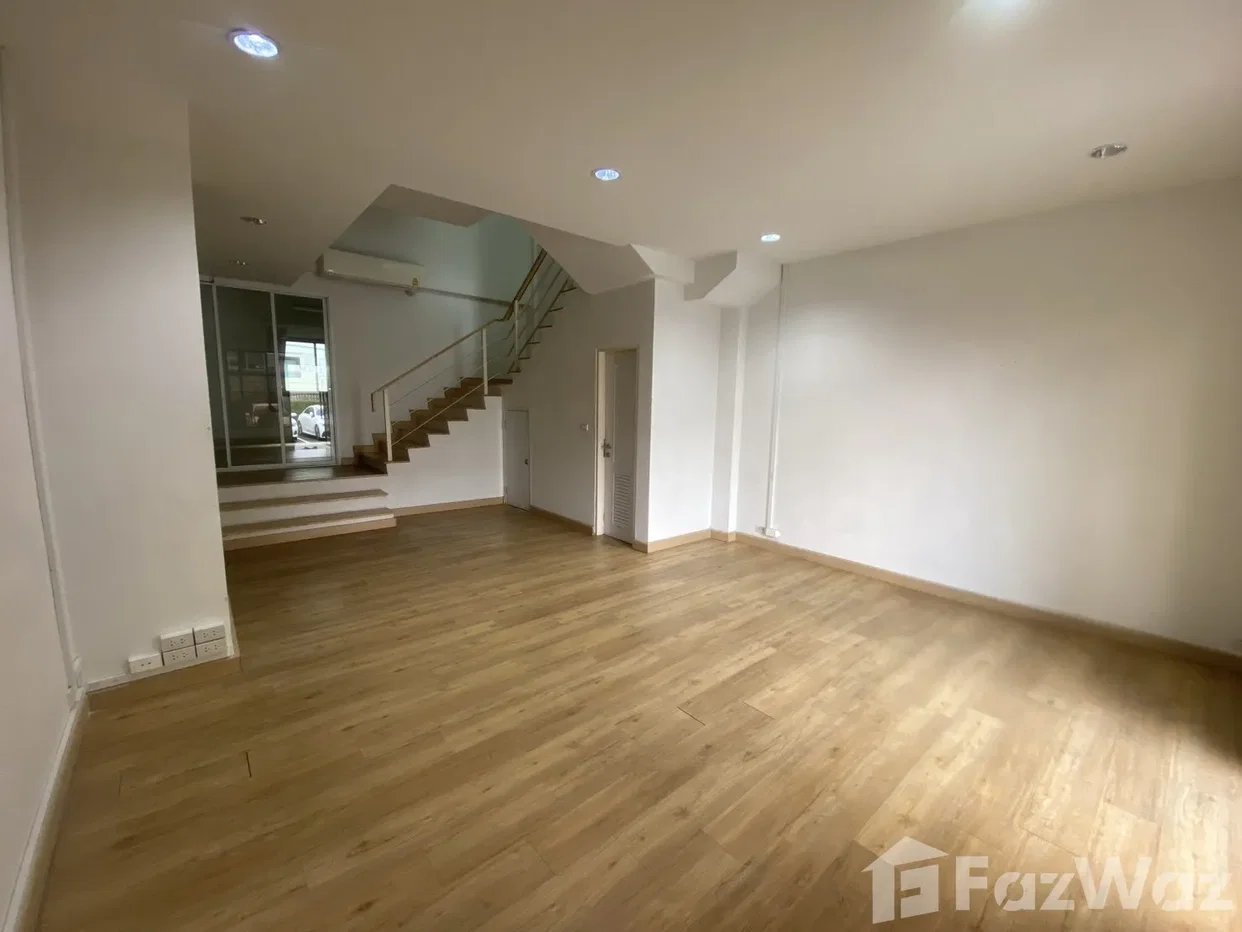 picture 6 Bedroom Townhouse for rent at Chic District Ram 53 6578456 - 3/30
