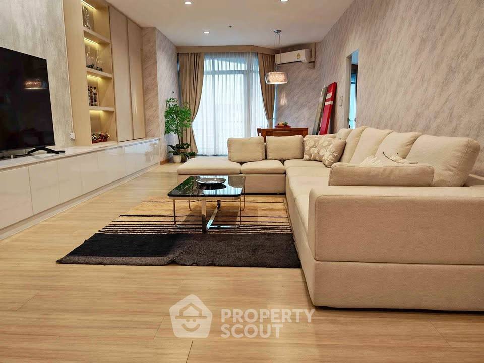 รูป คอนโด 3 ห้องนอน 140 ตร.ม. ให้เช่า ที่ บ้านสาธร เจ้าพระยา ใกล้ BTS กรุงธนบุรี (ID 3095660) - รูปที่ 1/9
