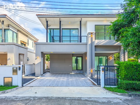 House for Sale The Centro Watcharapol, 3 Bed 4 Bath , 68 sq.wa , 2 Parking