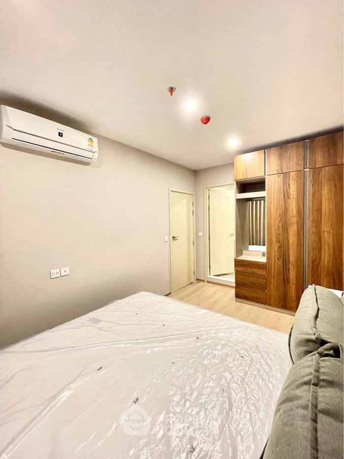 picture 1-BR 35 Sqm Condo In LIFE Rama 4 - Asoke, 400m To MRT Queen Sirikit (ID 3095030) - 3/8