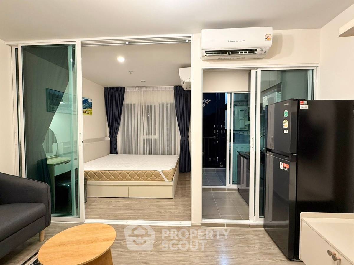 picture Well-Priced 1-BR Condo at Regent Home Bangna, 31st Floor Near BTS Bang Na (ID 3097131) - 2/6