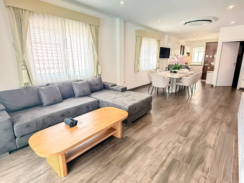 Luxury Pool Villa for Sale Siam Country Club East Pattaya 3Bed