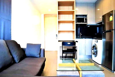 Condos for rent : Pet friendly 1 Bed Large Room City View Fully Furnished Good Location Close to BTS Ha Yaek Lat Phrao @ M Ladprao