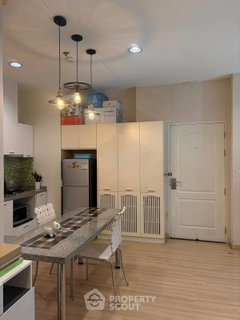 รูปภาพ 2-BR Condo At The Light House Sathorn–Chareonnakorn Near BTS Krung Thon Buri (ID 2870464)