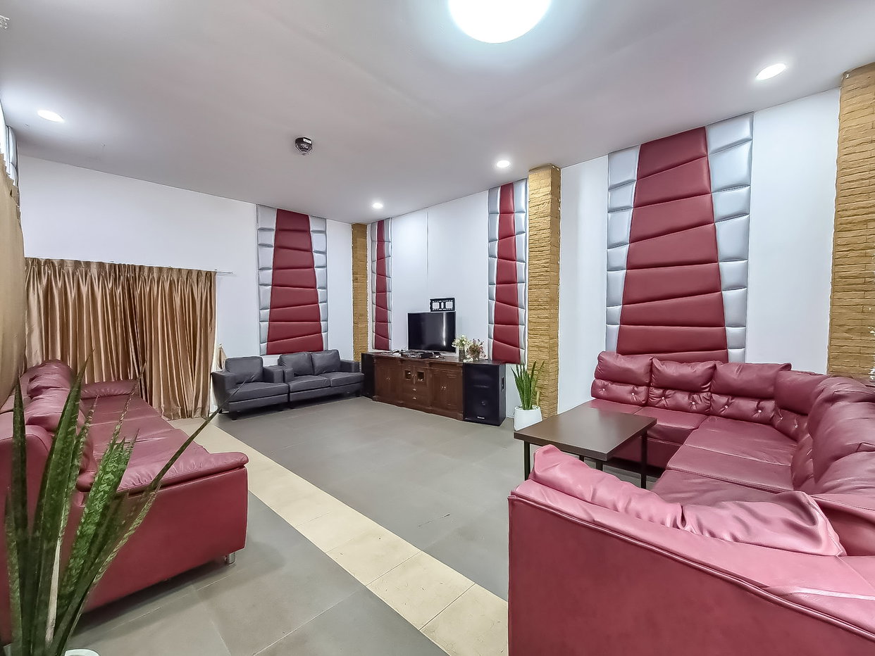 รูป Luxury Pool Villa for Sale Huay Yai East Pattaya 5Bedroom - รูปที่ 2/16