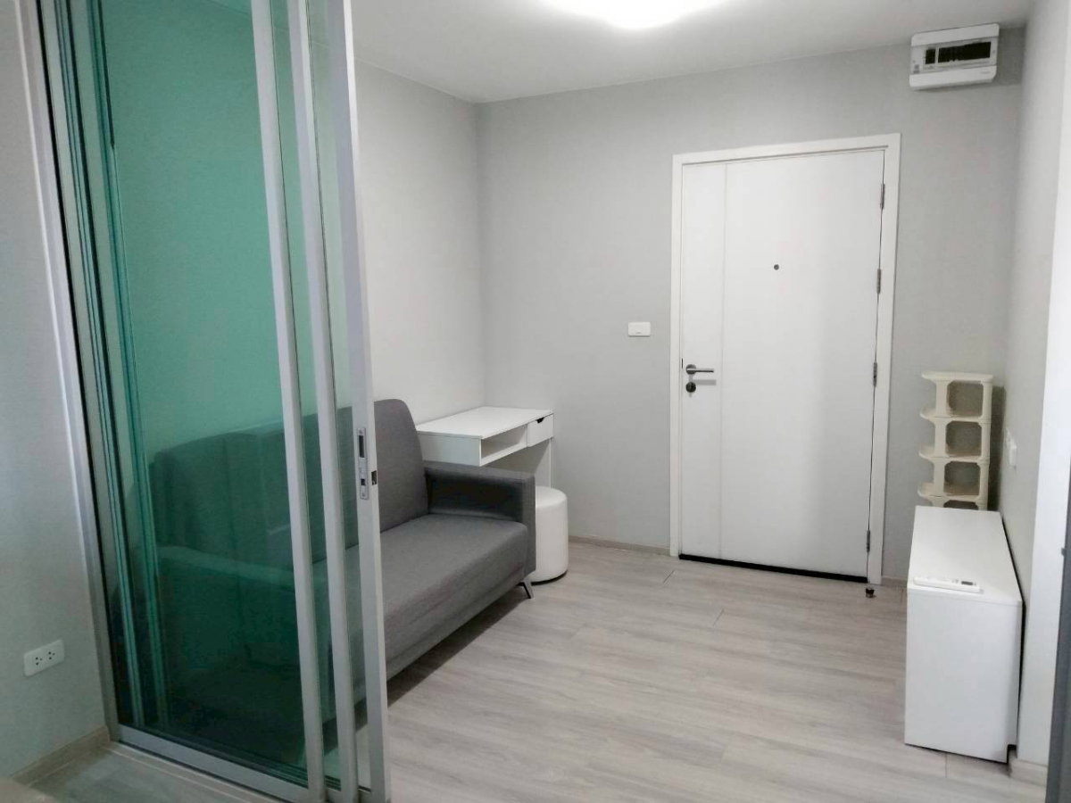 รูป ให้เช่าcondo plum condo interchange ram60 อยู่บนสุดชั้น8 วิวถนนไม่มีตึกบัง 23ตรม. ใกล้รถไฟฟ้าสถานีแยกลำสาลี - รูปที่ 1/11