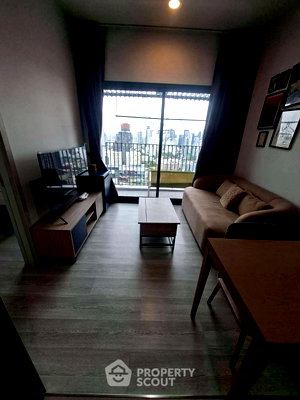 Condos for rent : 1-BR Condo For Rent At XT Ekkamai, Near BTS Thong Lor (ID 3096971)