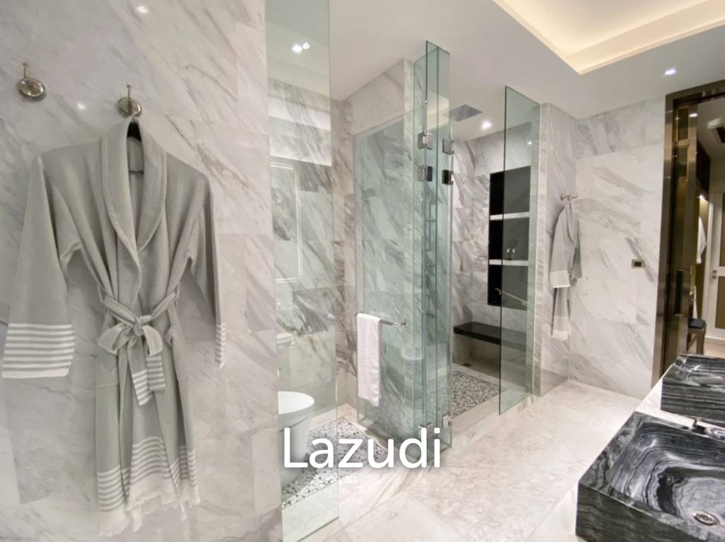 รูป 165 sqm luxury 2 bedroom condo on 26th floor Khlong San Bangkok - รูปที่ 10/17
